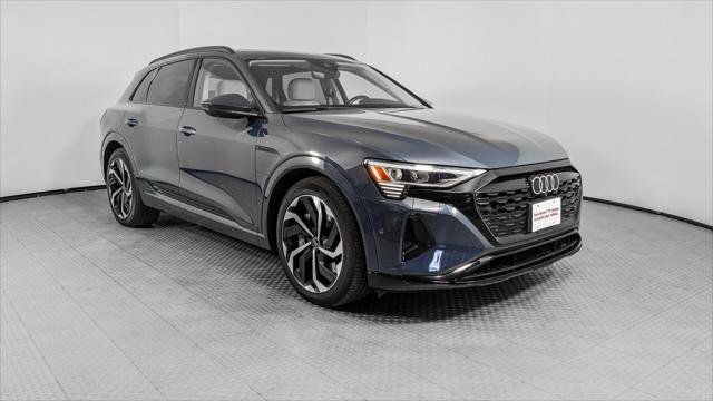 Used 2024 Audi Q8 e-tron Premium Plus w/ Premium Plus Package AWD/4WD image 11