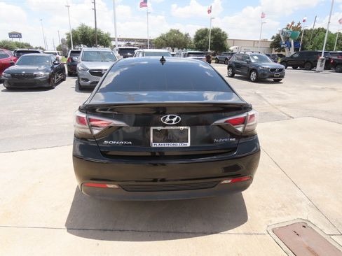 Used 2016 Hyundai Sonata SE FWD image 13