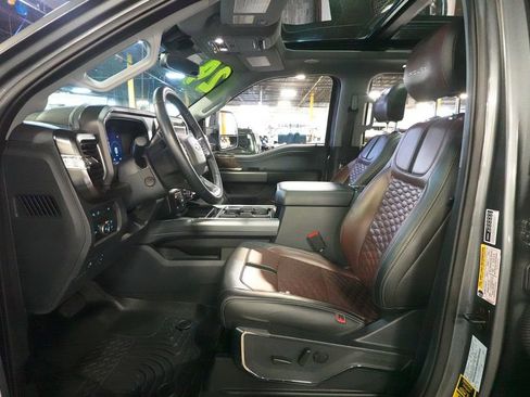 Certified 2024 Ford F250 Lariat w/ Lariat Ultimate Package AWD/4WD image 25