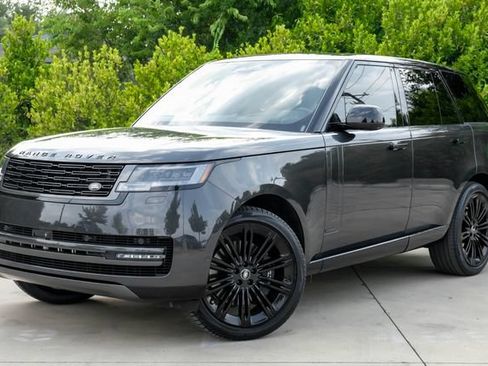 Used 2024 Land Rover Range Rover Autobiography AWD/4WD image 2