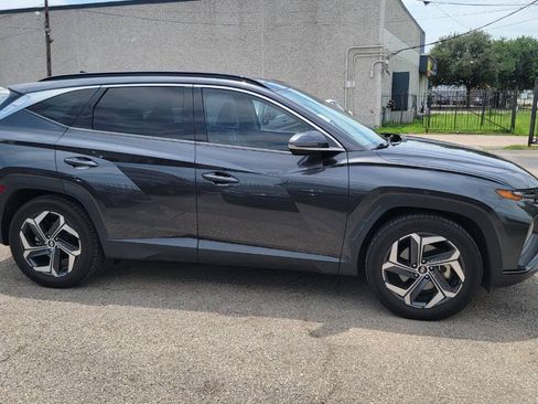 Used 2022 Hyundai Tucson Limited w/ Cargo Package FWD image 4