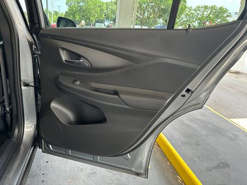 Used 2025 Buick Envista Sport Touring w/ Convenience I Package FWD image 34