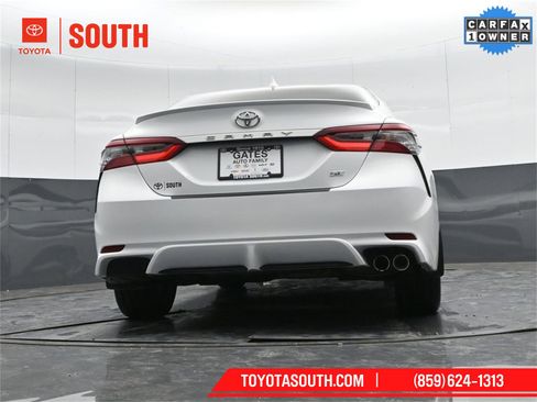 Used 2023 Toyota Camry SE image 32