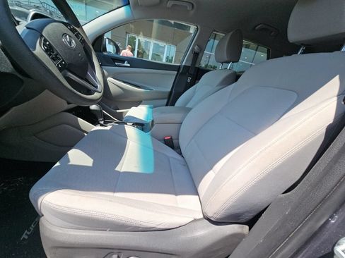 Used 2019 Hyundai Tucson Value FWD image 12