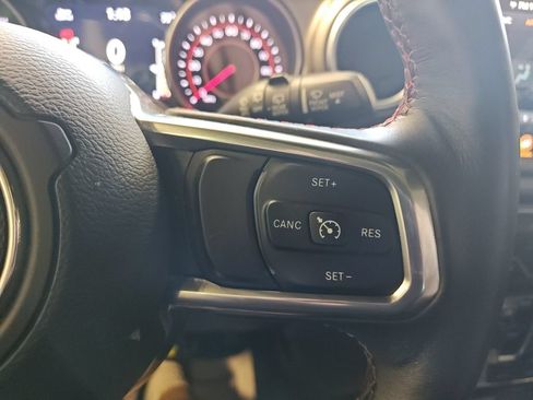 Used 2018 Jeep Wrangler Unlimited Rubicon w/ Dual Top Group AWD/4WD image 26