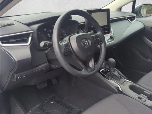 Certified 2025 Toyota Corolla LE image 9