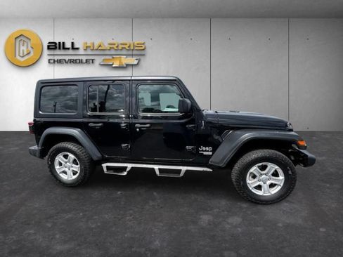 Used 2019 Jeep Wrangler Unlimited Sport S AWD/4WD image 10