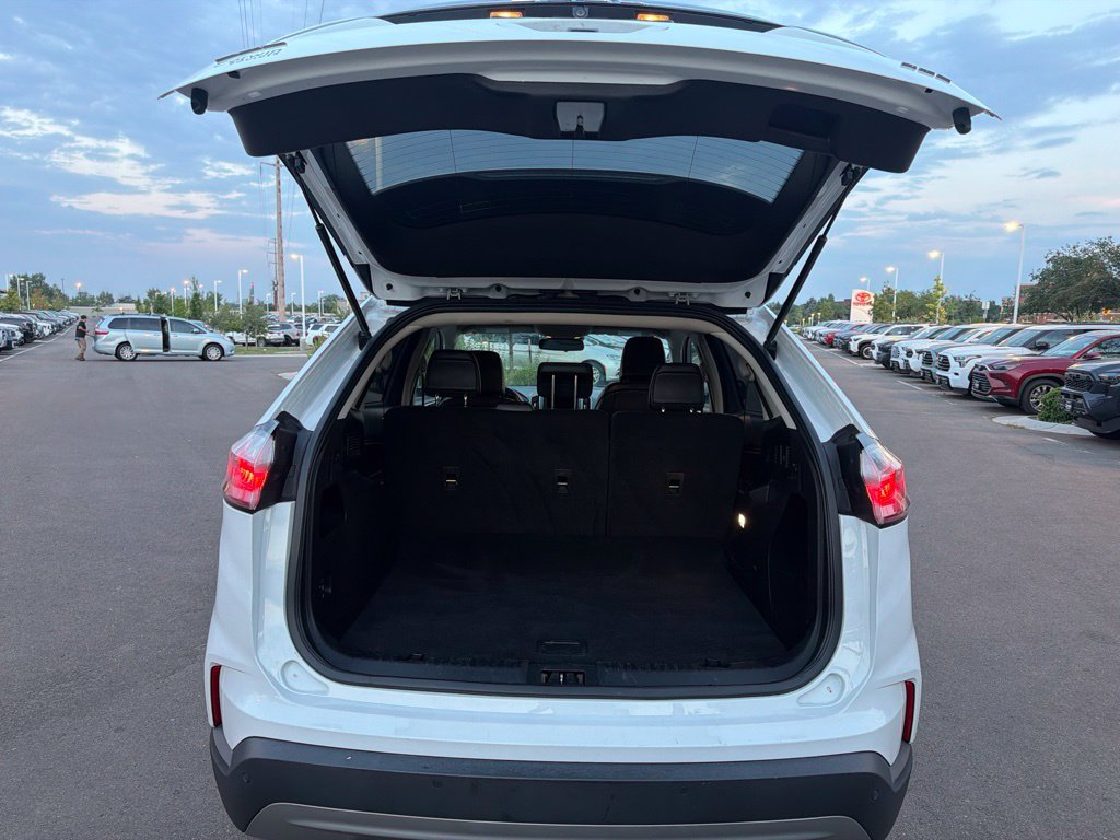 Used 2024 Ford Edge SEL AWD/4WD image 16