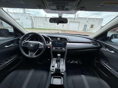 Used 2017 Honda Civic EX-T image 18