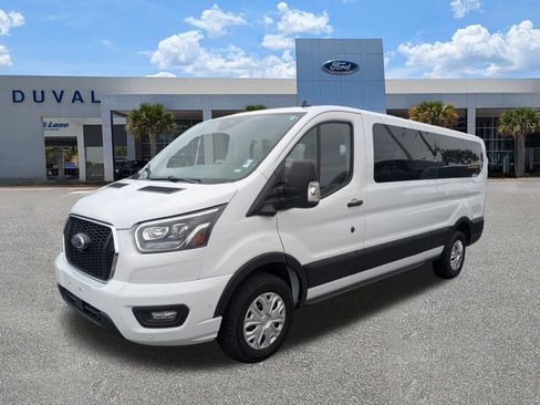 Used 2023 Ford Transit 350 XLT image 8
