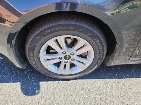 Used 2013 Hyundai Sonata GLS image 17