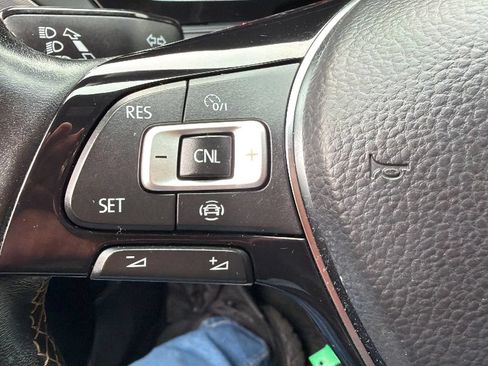 Used 2020 Volkswagen Jetta R-Line w/ R-Line Cold Weather Package FWD image 12