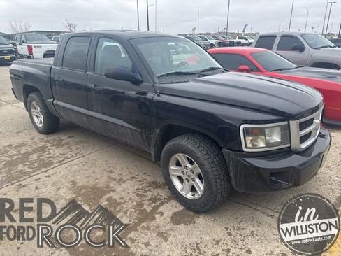 Used 2011 Dodge Dakota Big Horn image 1