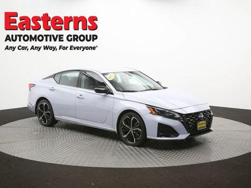 Used 2023 Nissan Altima 2.5 SR FWD image 51