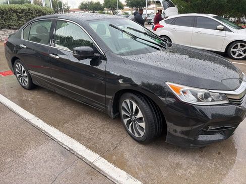 Used 2017 Honda Accord EX-L image 3