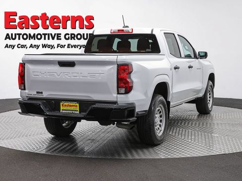 Used 2023 Chevrolet Colorado W/T RWD image 4