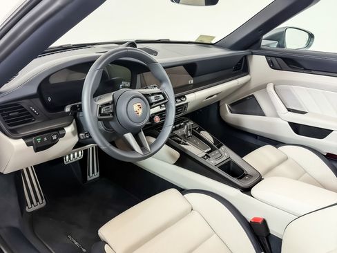 Used 2026 Porsche 911 Targa 4 GTS image 9