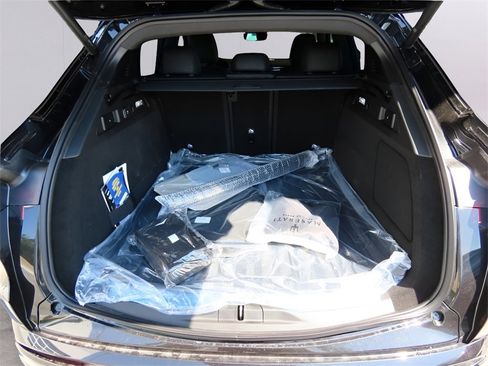 New 2024 Maserati Grecale GT image 22