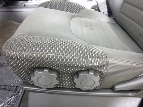 Used 2016 Nissan Frontier PRO-4X image 25