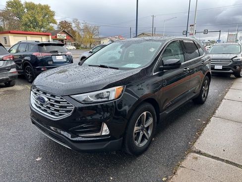 Used 2021 Ford Edge SEL w/ Convenience Package image 3