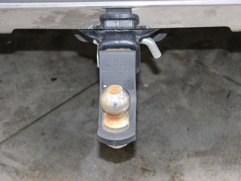 Used 2014 GMC Sierra 1500 SLE w/ SLE Preferred Package image 13