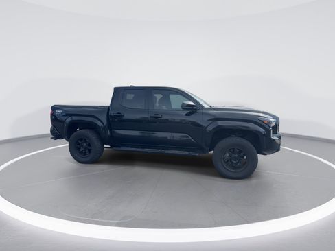 Used 2025 Toyota Tacoma TRD Sport image 10