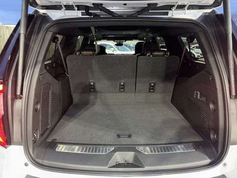 Used 2025 GMC Yukon XL Denali Ultimate image 8
