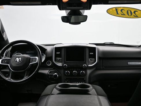 Used 2021 RAM 1500 Big Horn image 12