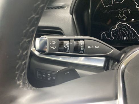 Used 2025 GMC Terrain Elevation image 28