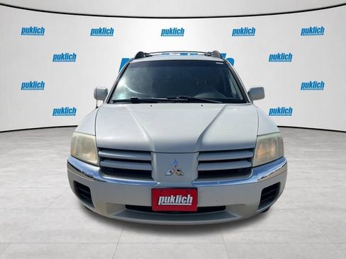 Used 2004 Mitsubishi Endeavor XLS AWD/4WD image 2
