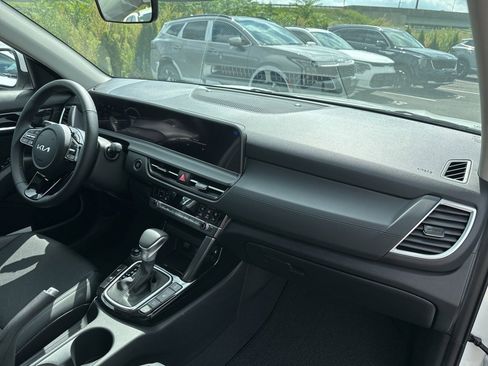 New 2026 Kia Seltos EX w/ EX Sunroof Package image 16