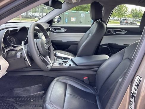 Used 2019 Alfa Romeo Giulia AWD w/ Quick Order Package 22J Sport image 16