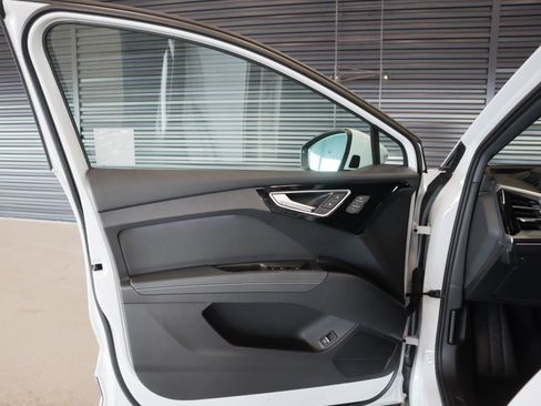 Certified 2023 Audi Q4 e-tron Premium Plus w/ Premium Plus image 22