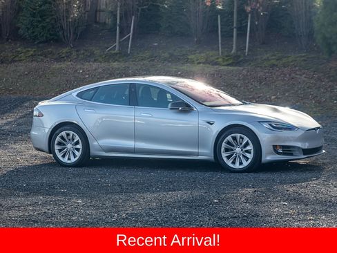 Used 2018 Tesla Model S 75D image 11