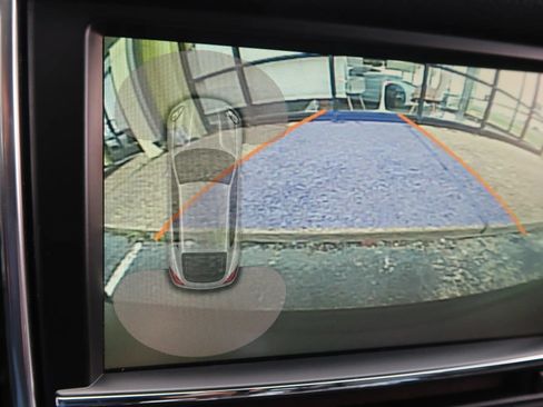 Used 2015 Porsche Panamera S RWD image 35