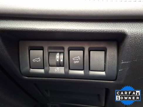 Certified 2025 Subaru Outback Limited image 22