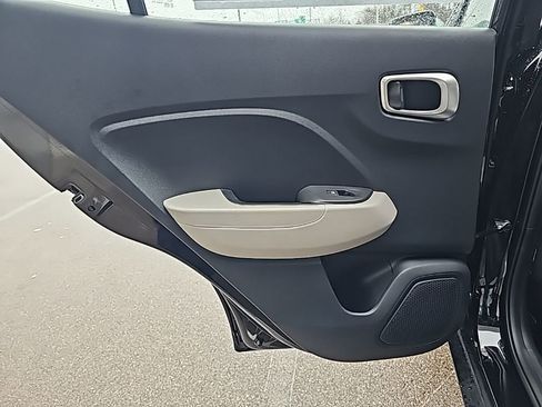 New 2026 Hyundai Venue SEL FWD image 31