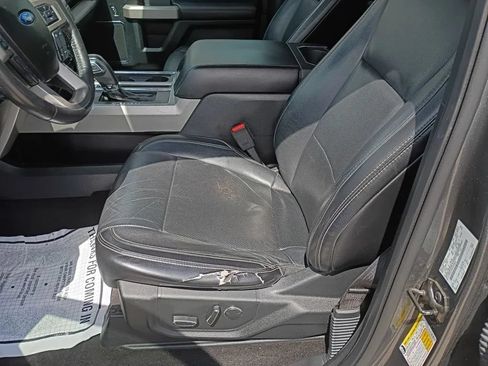 Used 2017 Ford F150 Lariat RWD image 9
