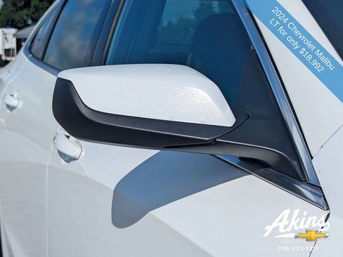 Used 2024 Chevrolet Malibu LT FWD image 11