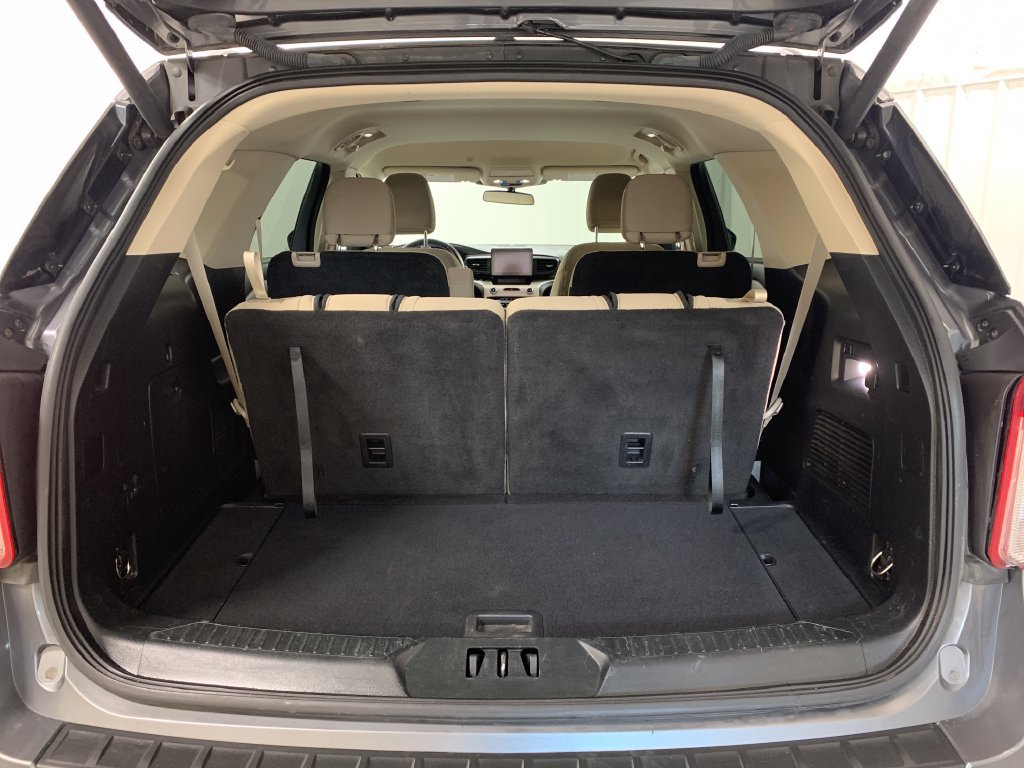 Used 2022 Ford Explorer XLT AWD/4WD image 22