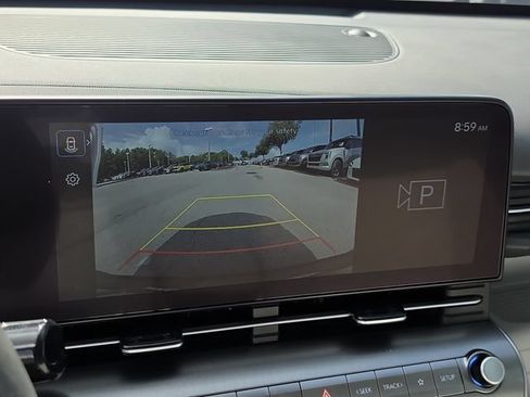 Used 2025 Hyundai Kona SEL FWD image 23