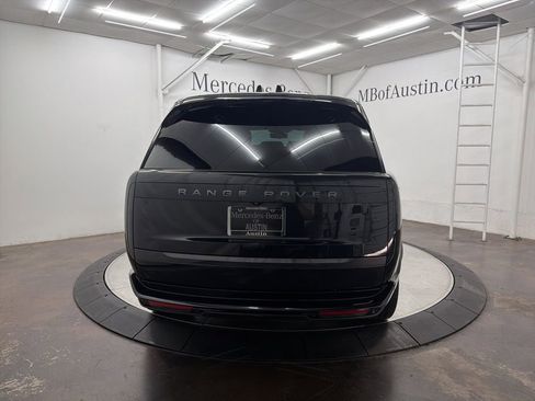 Used 2025 Land Rover Range Rover Long Wheelbase SE image 6