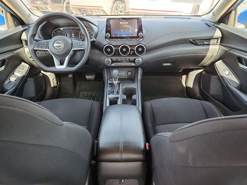 Used 2024 Nissan Sentra SV FWD image 10