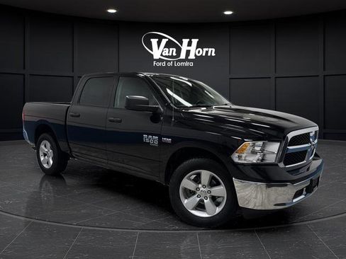 Used 2022 RAM 1500 Classic SLT image 37