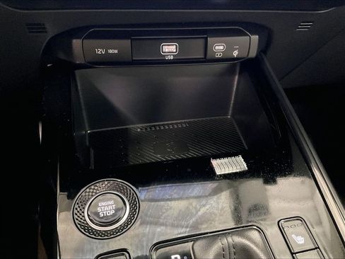 Used 2023 Kia Niro EX FWD image 27