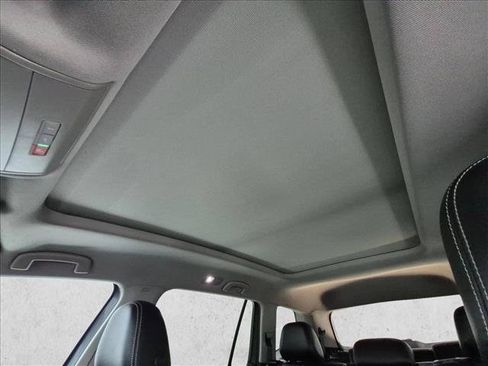 Used 2022 Volkswagen Atlas SE FWD image 16