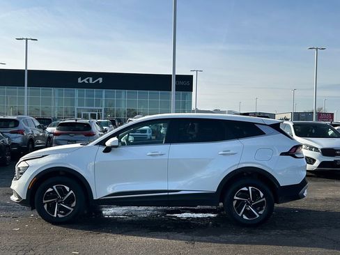 Certified 2024 Kia Sportage LX image 4