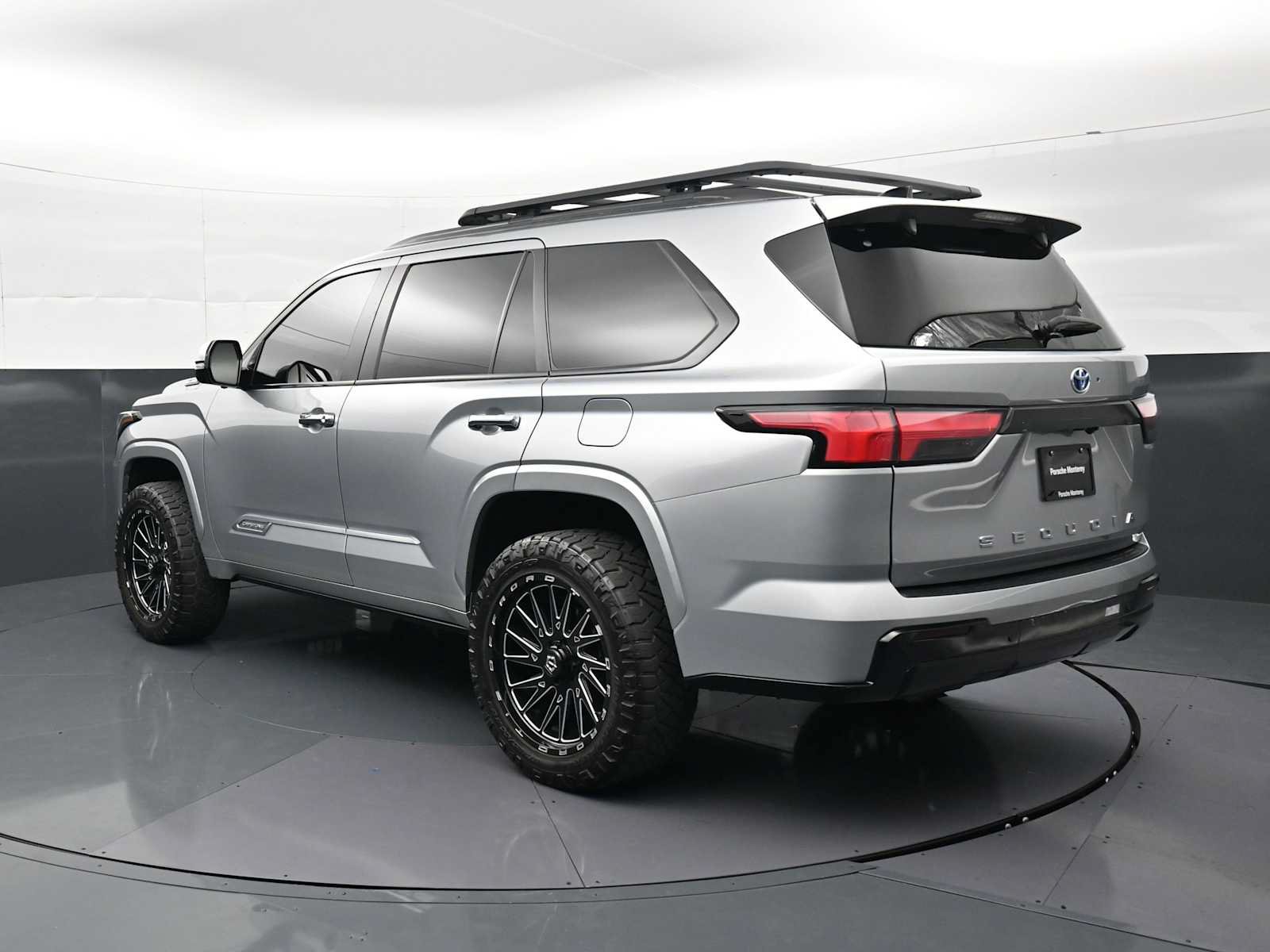 Used 2024 Toyota Sequoia Capstone AWD/4WD image 3