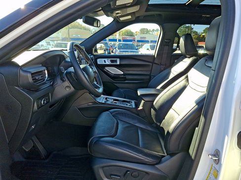 Used 2023 Ford Explorer ST w/ Equipment Group 401A image 13