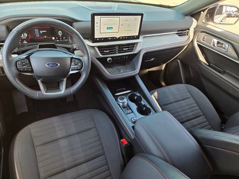 Used 2025 Ford Explorer ST-Line w/ Premium Package RWD image 7